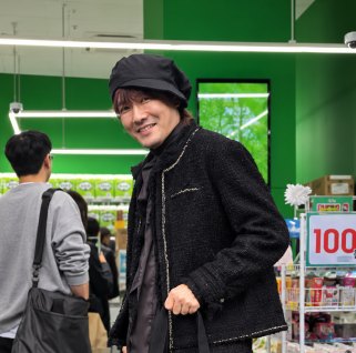 다이클로 매장을 찾은 셀럽
